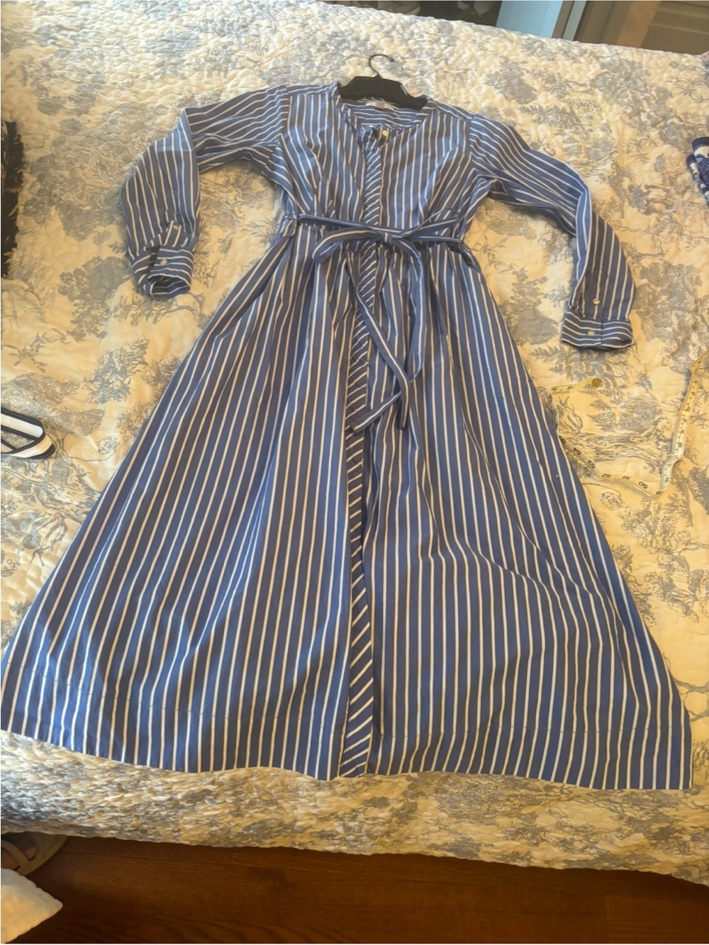 Free Assembly sz Medium Blue Striped Midi Shirt Dress long sleeve preppy classic - Picture 6 of 16